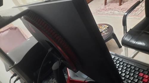 Écran gaming LG 27" UltraGear FHD IPS 1ms 144Hz HDR10 G-SYNC