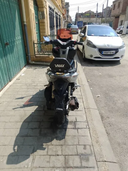 Vmax 200cc 2021