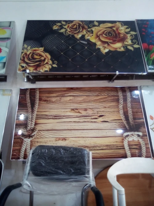 Tables et chaises طاولة طابلة و كراسي 