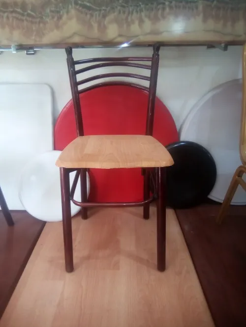 Tables et chaises طاولة طابلة و كراسي 