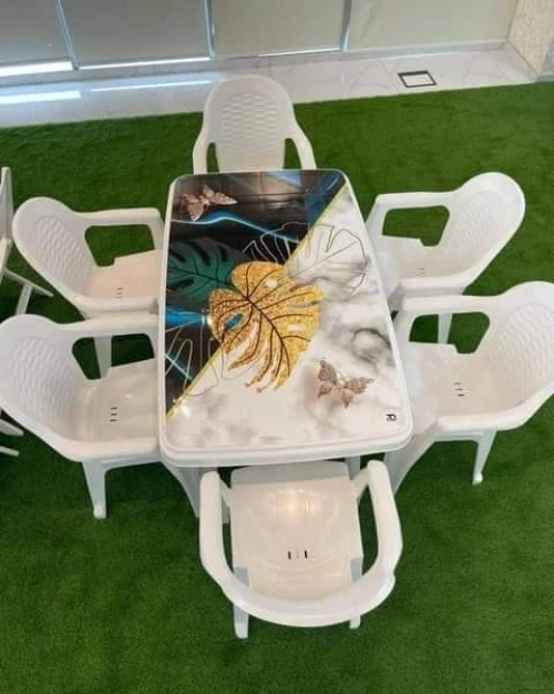 Tables et chaises en plastique طاولة طابلة و كراسي بلاستيكية