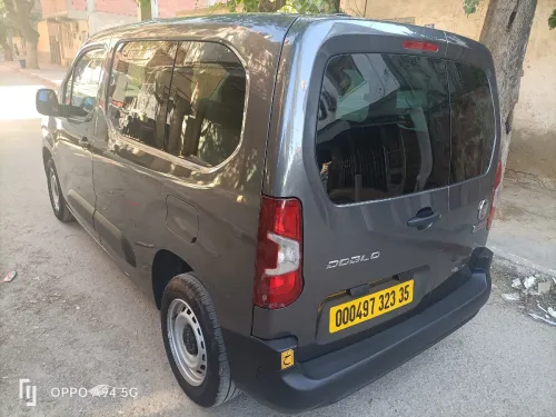 Fiat Doblo 2023 Italien