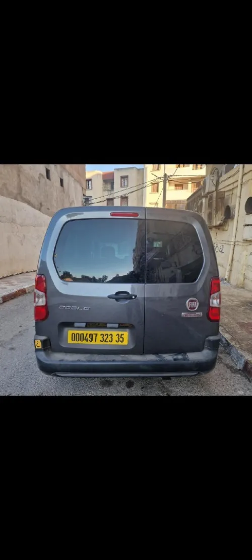 Fiat Doblo 2023 Italien