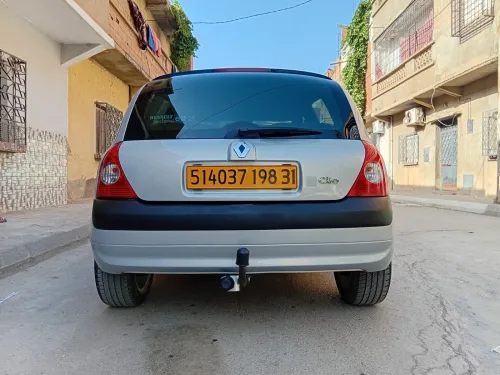 Renault Clio 2 1998 Initial