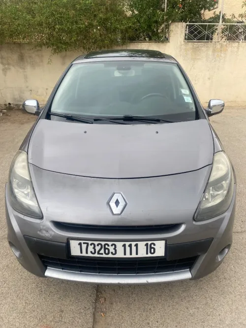 Renault Clio 3 2011 Night and Day