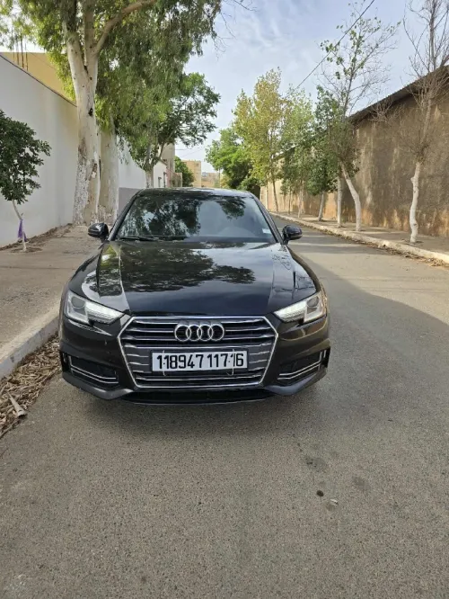 Audi A4 2017 S Line +