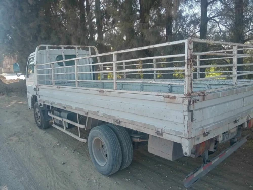 Location très belle camion avec chauffeur 