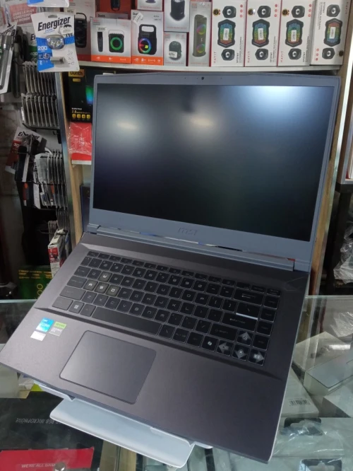 MSI Thin 15 B13VE