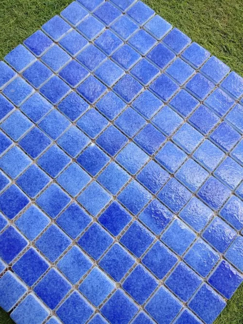Faïence piscine et mosaïque