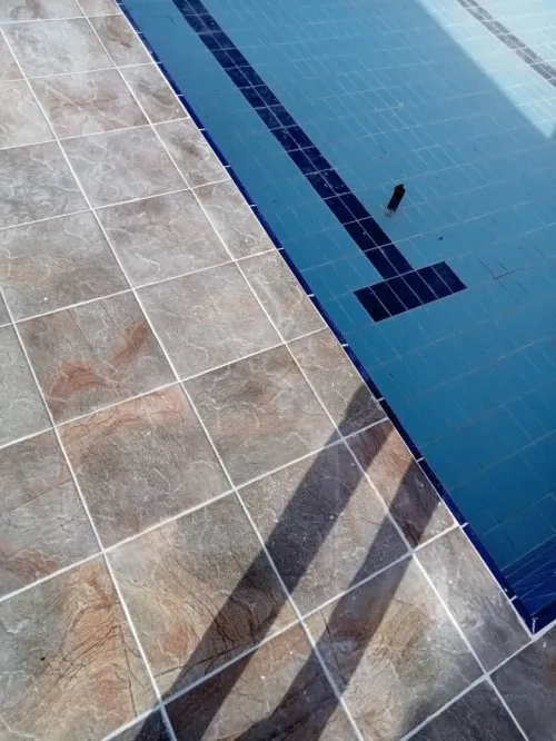 Faience grès cérame piscine...