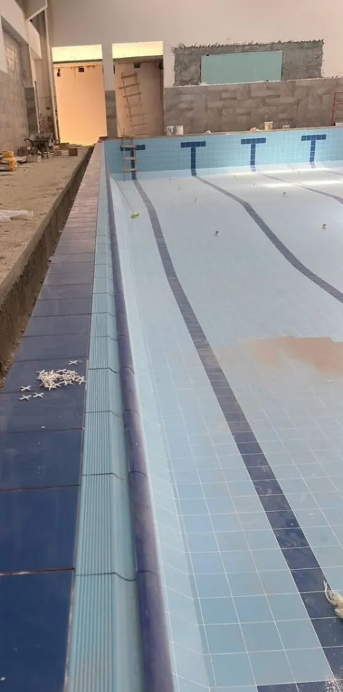 Revêtement pour piscine et sanitaires....