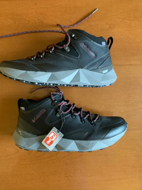 Columbia FACET 60 MID OUTDRY