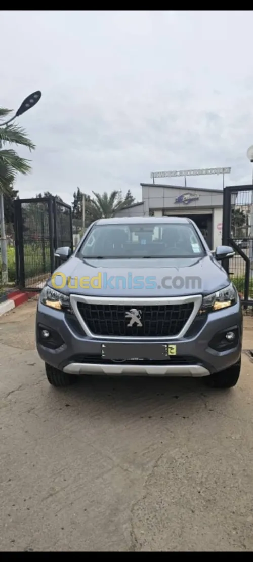 Peugeot peugeot landtrek pickup 2022 