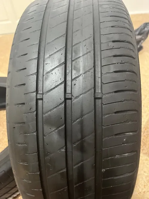Pneu 195/45 R16