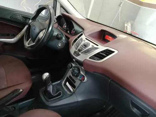 Ford Fiesta 2011 Titanuim