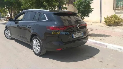 Renault Megane 4  2021 Techno