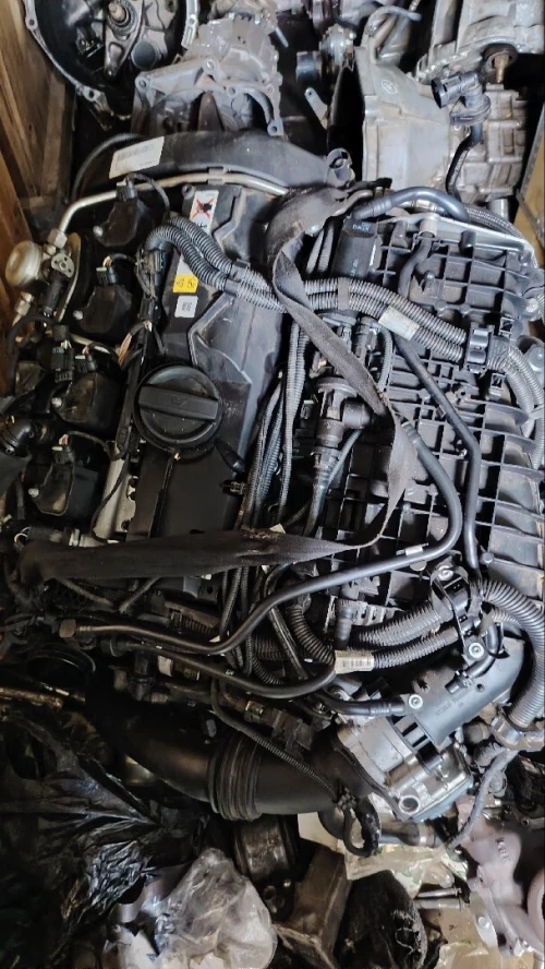 Vend moteur 330i bmw  b48 essence 4 cylindrées turbo 
