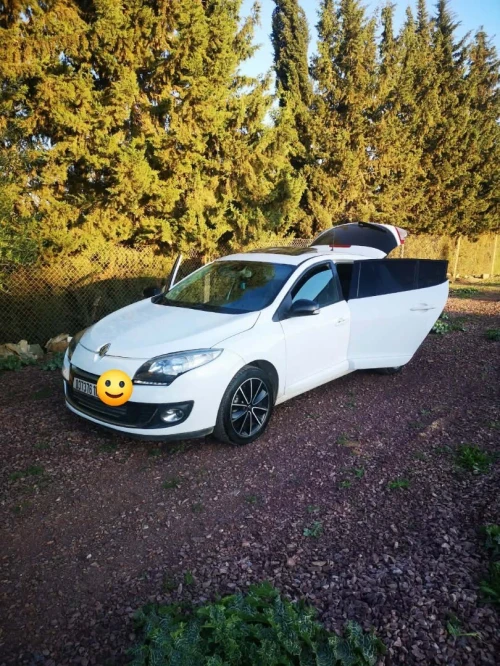 Renault Megane 3 2012 Play
