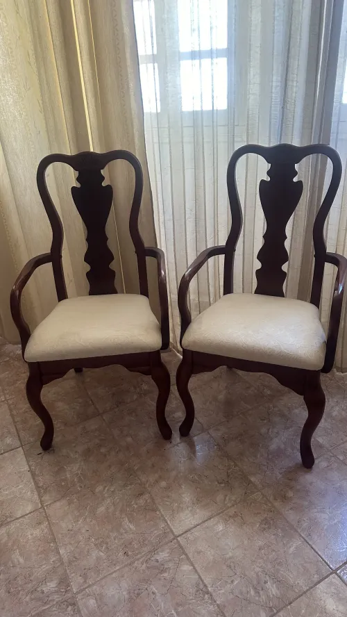 2 chaise luxeuse en bois