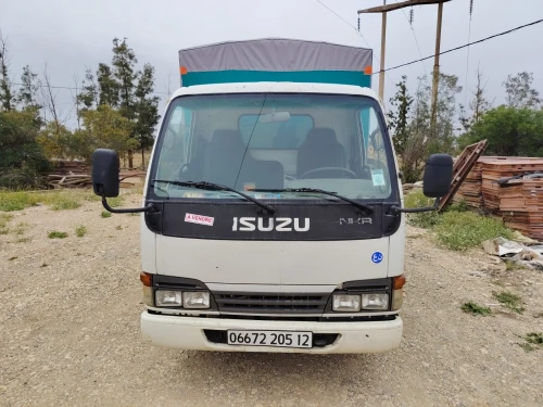 Isuzu NKR 2005