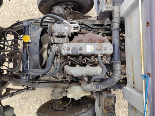 Isuzu NKR 2005