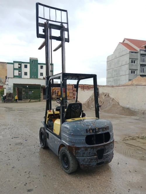 Hyundai 3 ton hauteur 4 mettre 2002