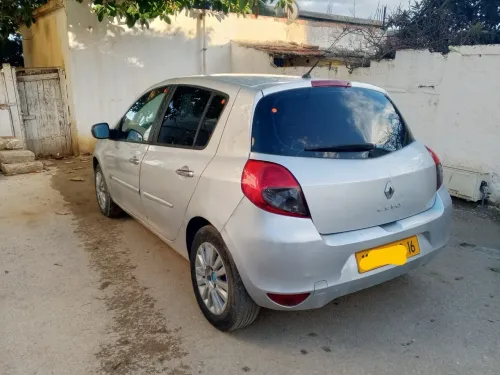 Renault Clio 3 2010 Nathan day