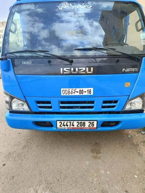 Isuzu npr 2008