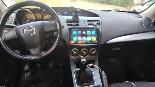 Mazda 3 box 2015 