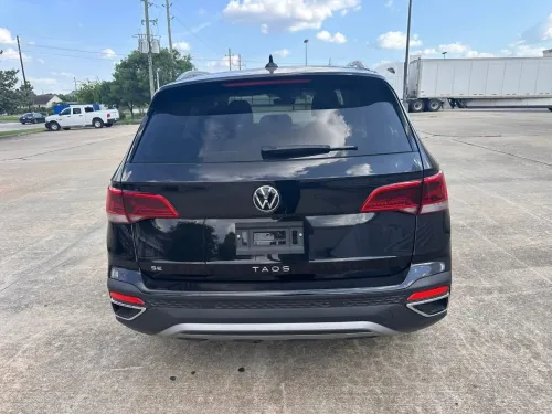 Volkswagen Taos 2024 SE Black 