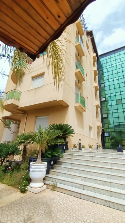 Location Appartement F4 Alger Hydra