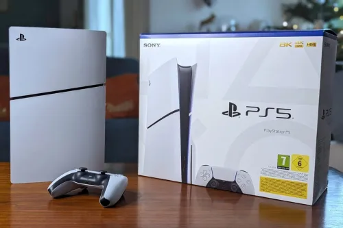 PS5 Slim avec abonnement ps+ premium