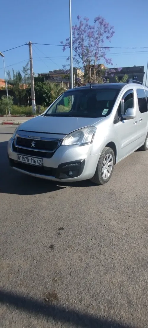 Peugeot Partner 2016 Tepee Allure 