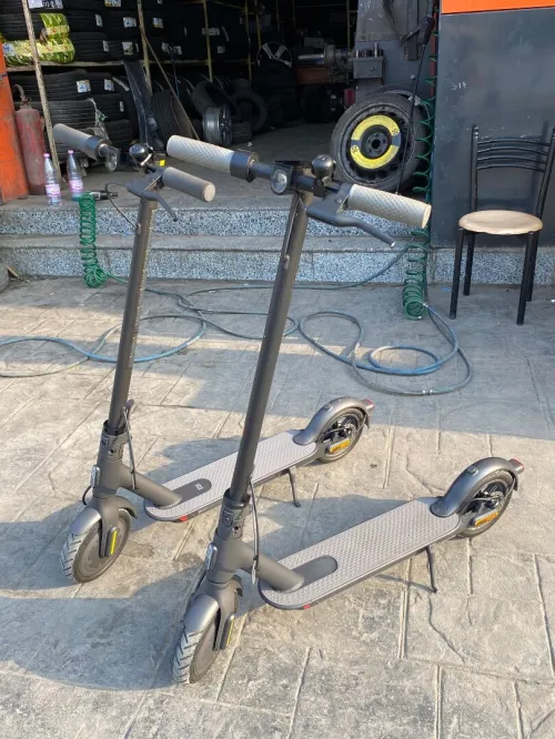 Scooter  1S + Essential 