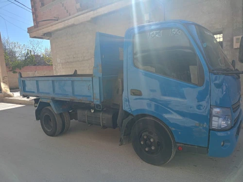 Hino Hino 300 2014