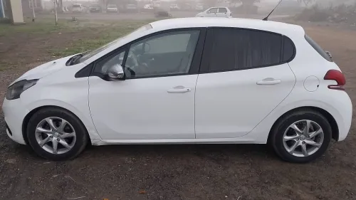 Peugeot 208 2016 Active Facelift