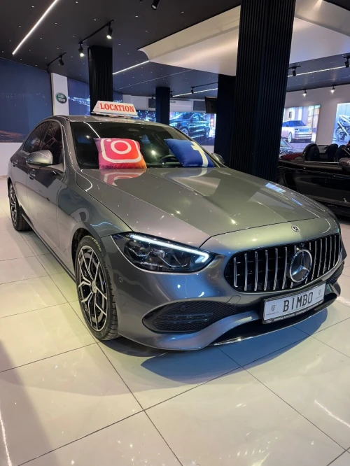 Location des voitures Mercedes classe C2024