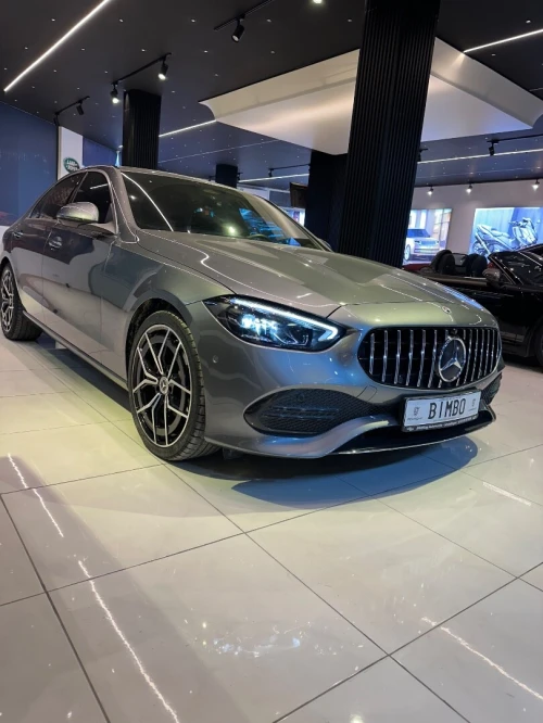 Location des voitures Mercedes classe C2024