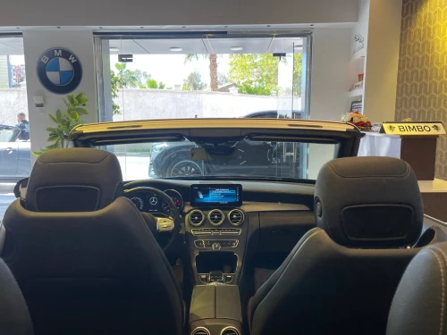 Location des voitures Mercedes cabriolet 
