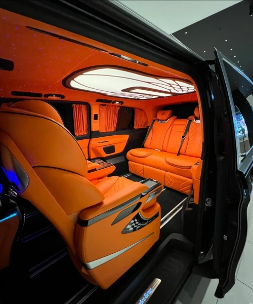  Location de voiture MERCEDES VIANO 