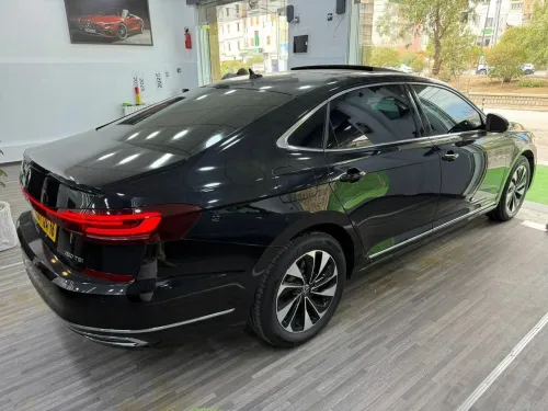 Volkswagen Passat 2024 Business