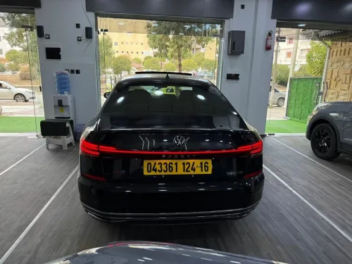 Volkswagen Passat 2024 Business