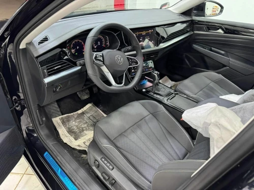 Volkswagen Passat 2024 Business