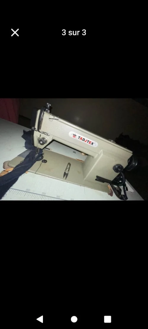 Machine à coudre 
