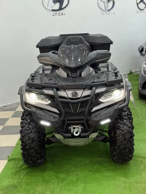 CF moto Canam Cforce 2023