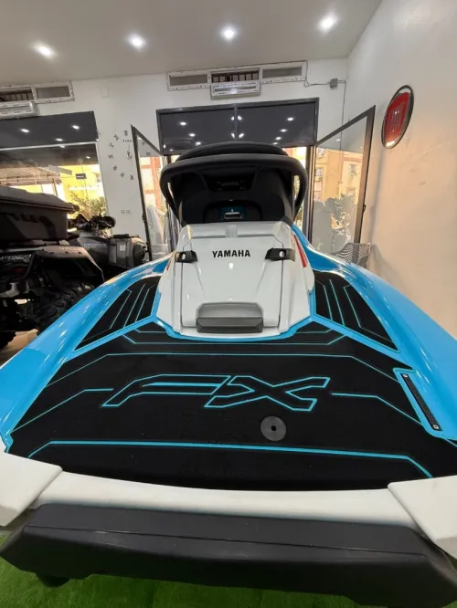 Jet ski