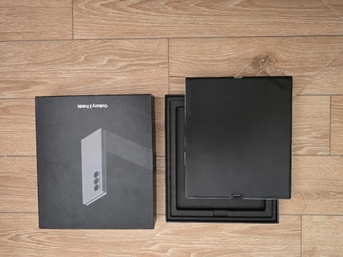 Samsung Galaxy Z Fold 6