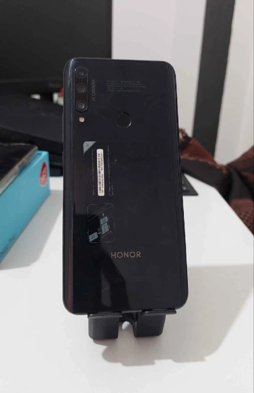 Téléphone Honor 128 Go / 6 Go RAM – Grand écran 6,59 pouces et caméra 48 MP 