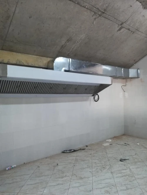 TABLE INOX ET MEUBLE INOX 