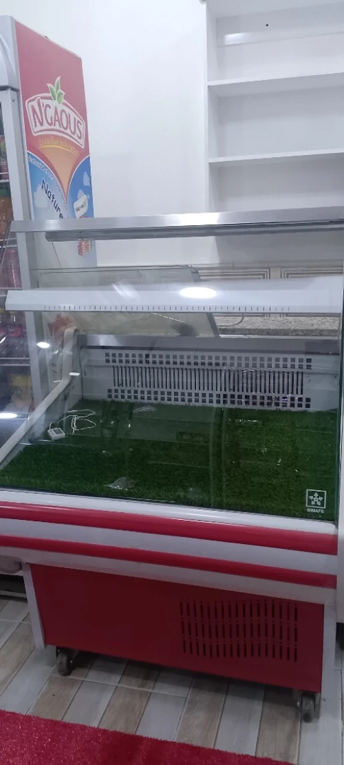 Frigo présentoir